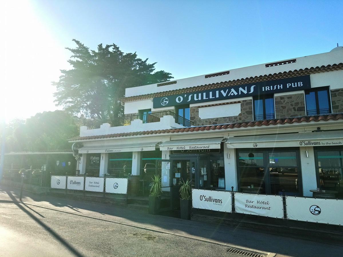 O'Sullivans Bar And Hotel 망들리유 라 나플 외부 사진